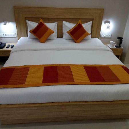 Hotel The Lighthouse Джайпур Екстериор снимка